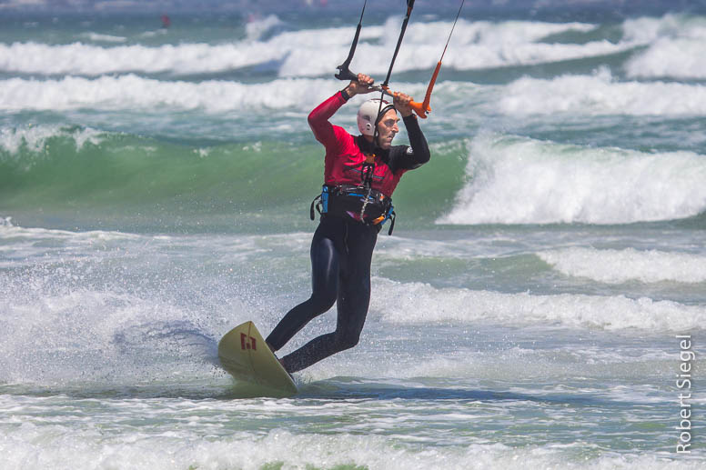 kite surfing